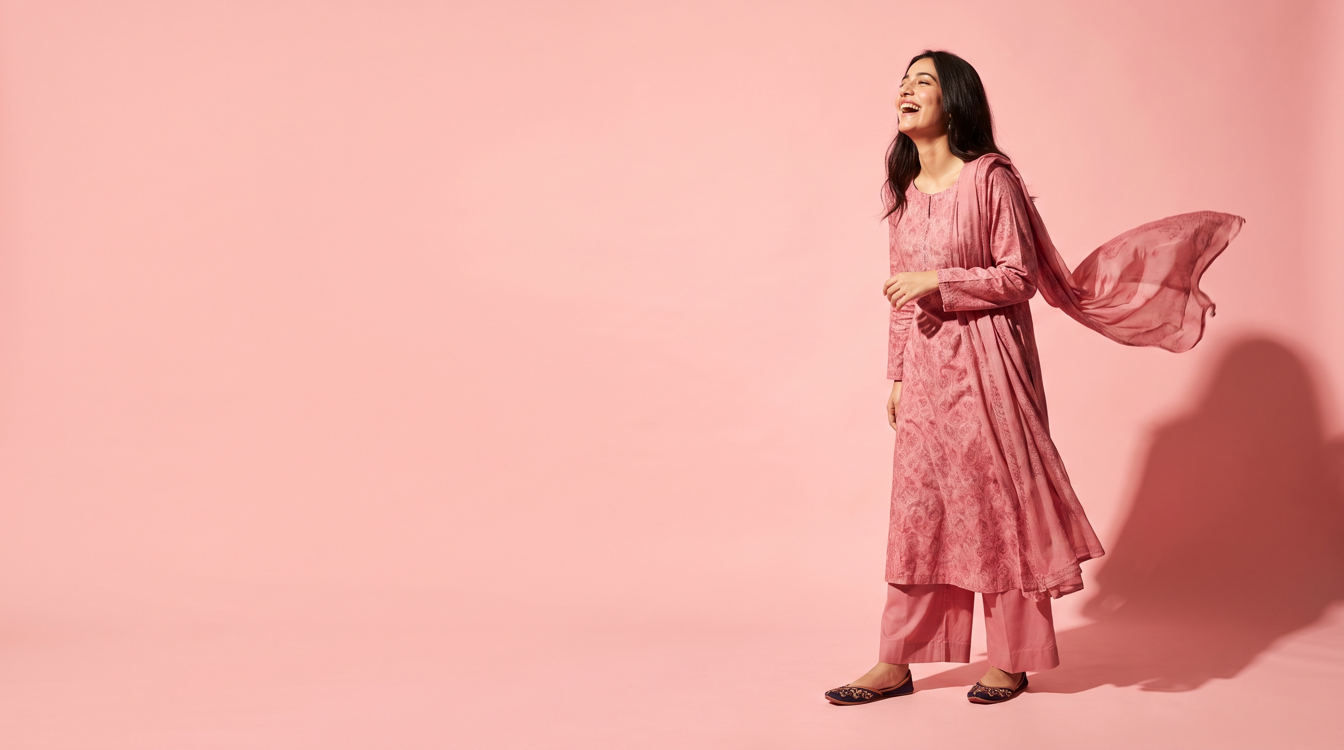 Rose lawn kurta set, full length, daytime